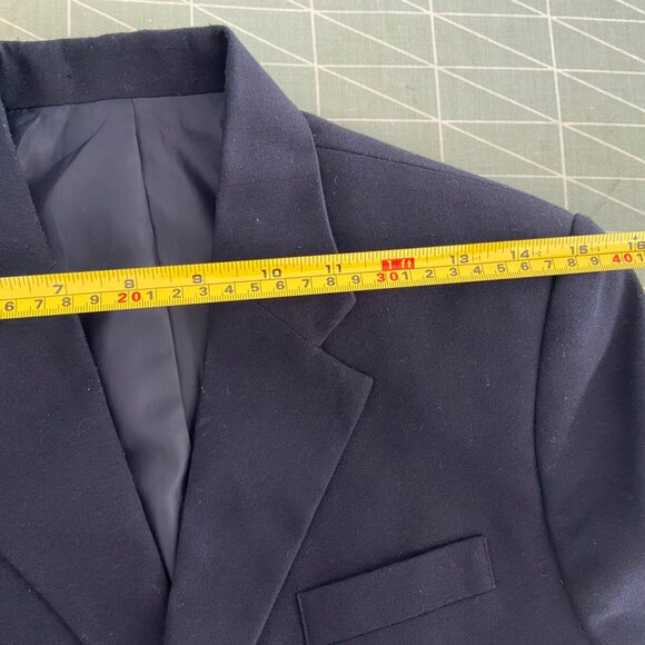 Claiborne Boys’ Size 12 Navy Blazer – Gold Crest Buttons, Classic Style, EUC - Picture 7 of 13